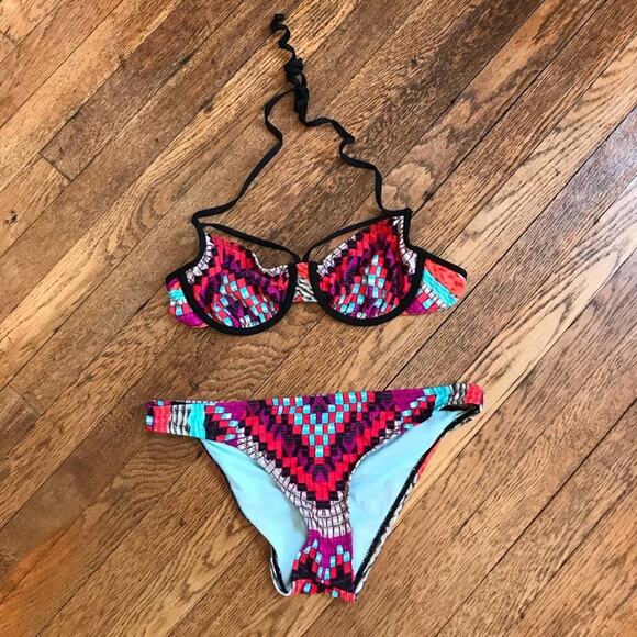 The Bikini Lab L bikin checker abstract pattern red black blue beach summer - Picture 1 of 10